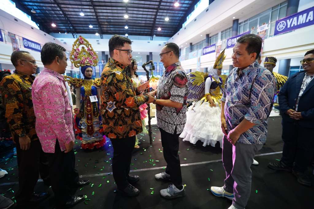 School Contest, Mas Dhito Ingatkan Urgensi&nbsp;Literasi