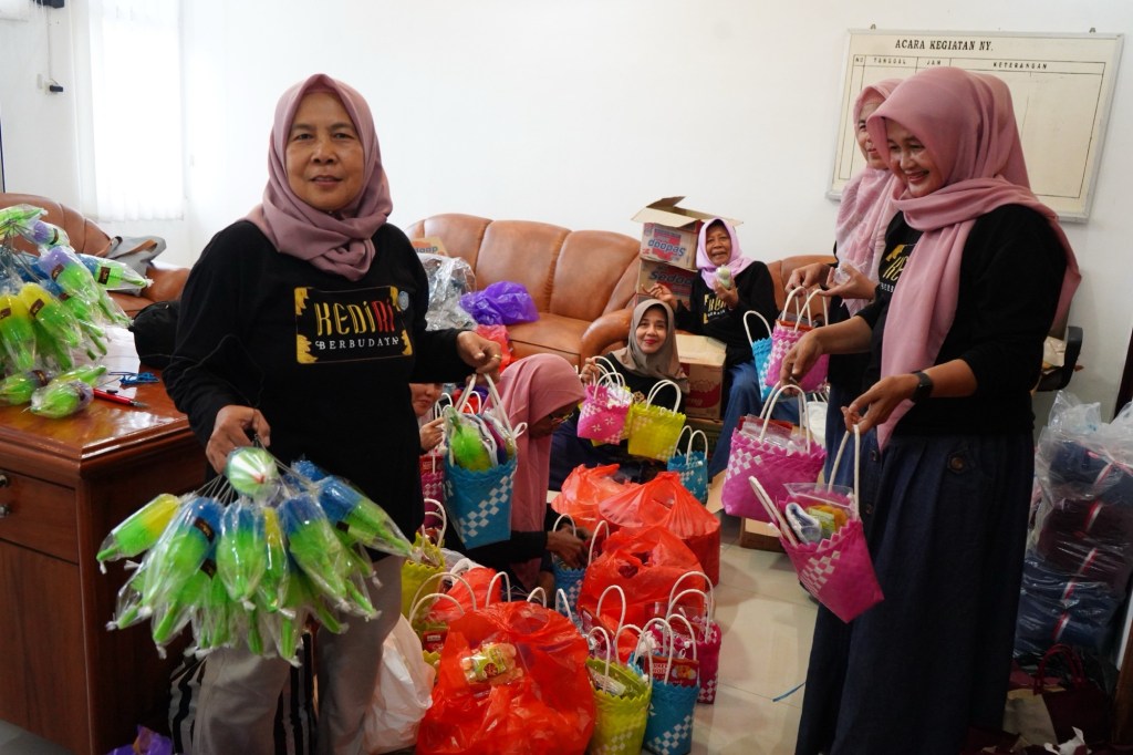 Karya Kreatif Penyandang Disabilitas Kediri Akan Dipamerkan di Puncak Hari Disabilitas&nbsp;Internasional