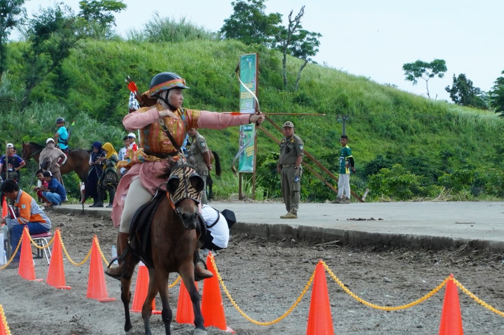 Kejurnas Horseback Archery 2025 Digelar di Kawasan Wisata Gunung&nbsp;Kelud