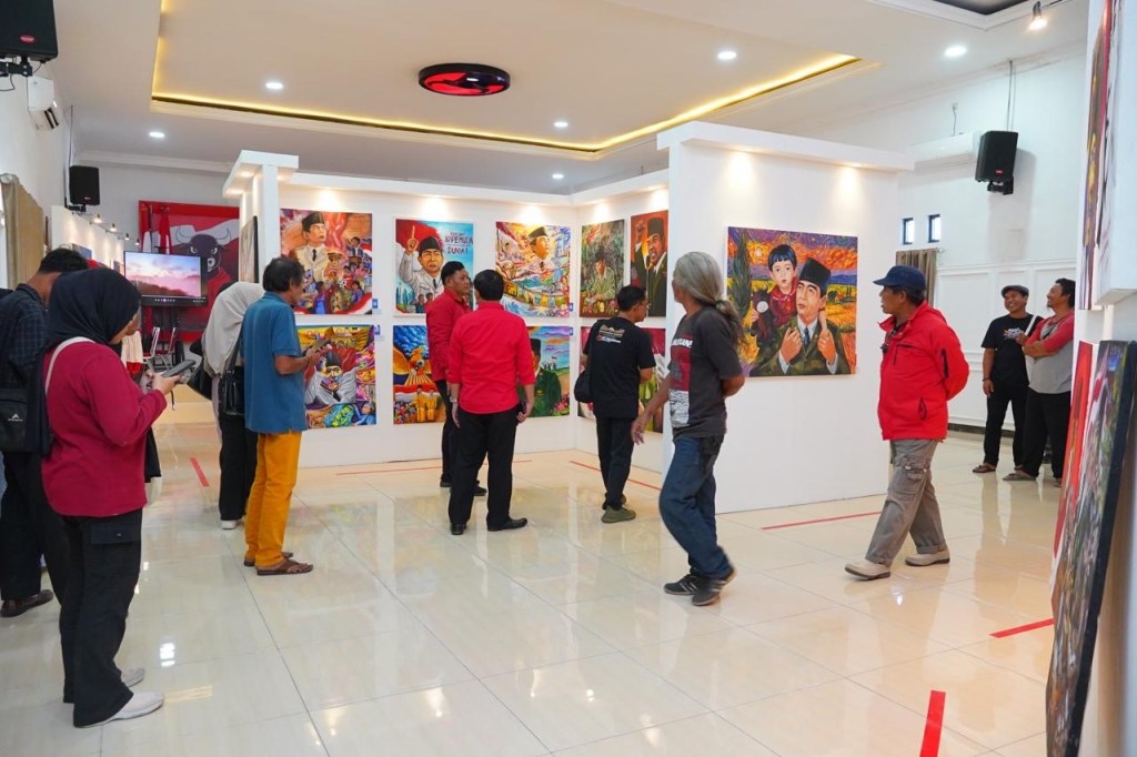 Lomba Lukis Putra Sang Fajar, DPC PDI Perjuangan Kabupaten Kediri Pajang Lukisan&nbsp;Terpilih