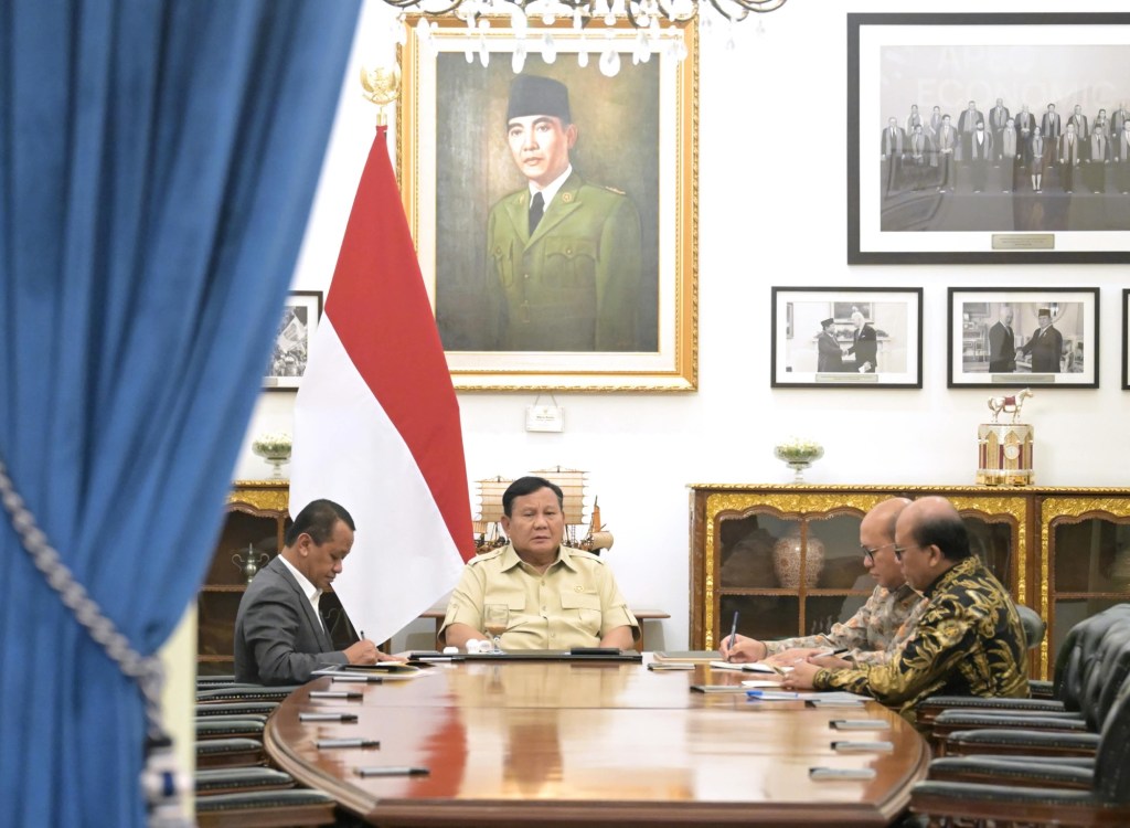Presiden Prabowo Panggil Menko Bahlil untuk Bahas Tata Kelola Migas dan Layanan&nbsp;Energi